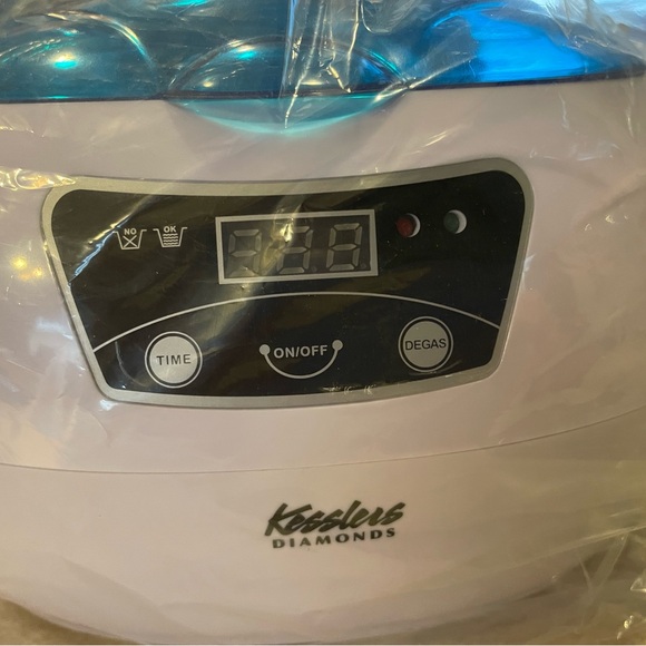 Ultrasonic Jewelry/Other Items Cleaner by Kesslers - Picture 6 of 7